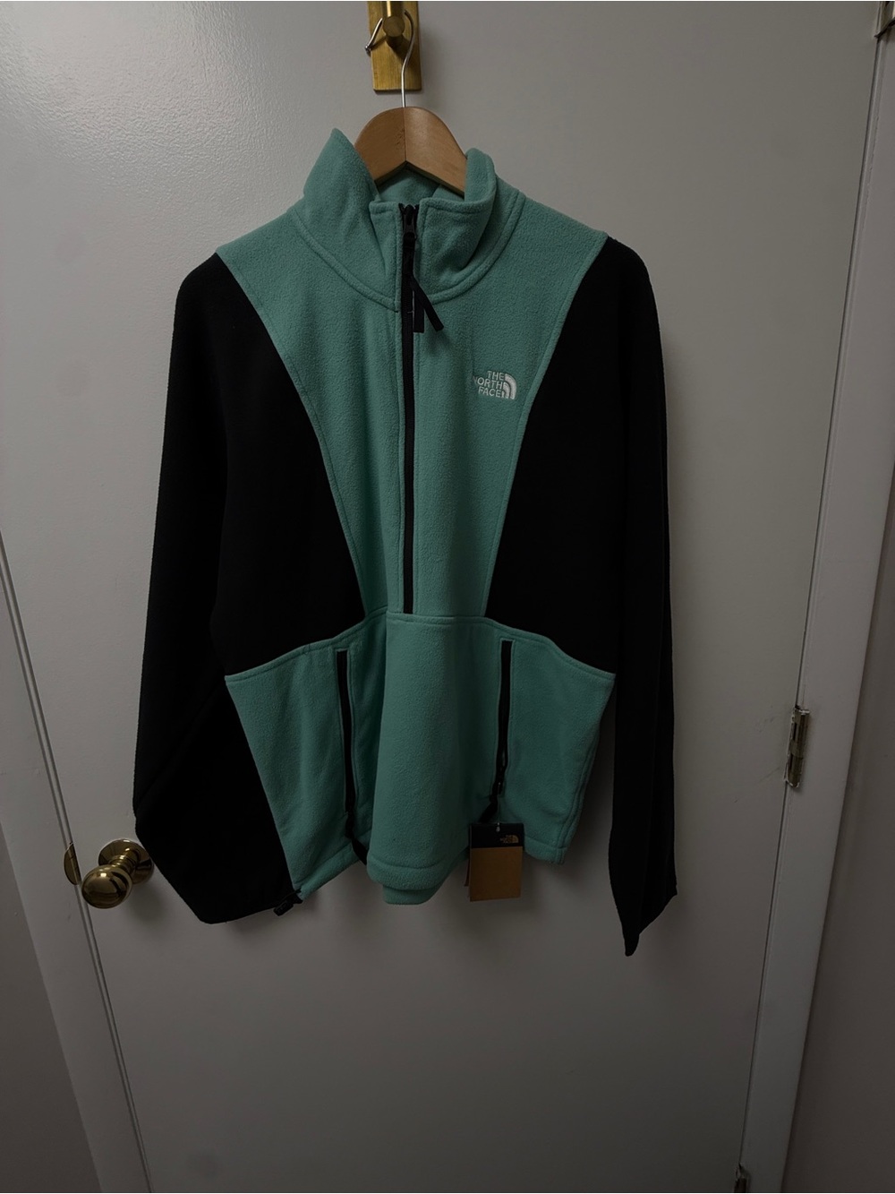 Men's The North Face Jacket - Likely Performance or Lightweight